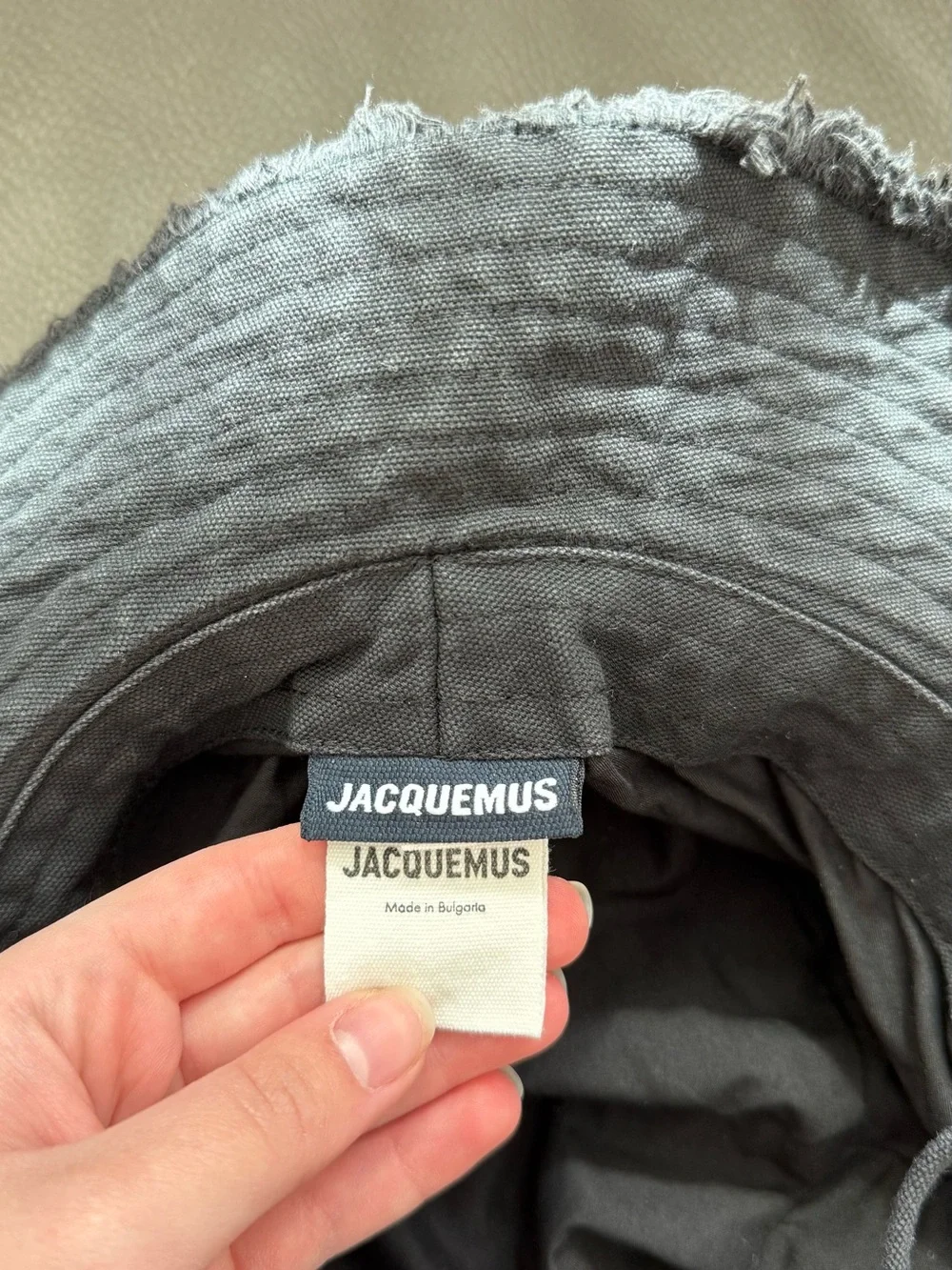 Jacquemus Unisex Le Bob Artichaut Bucket Hat - Picture 3 of 6